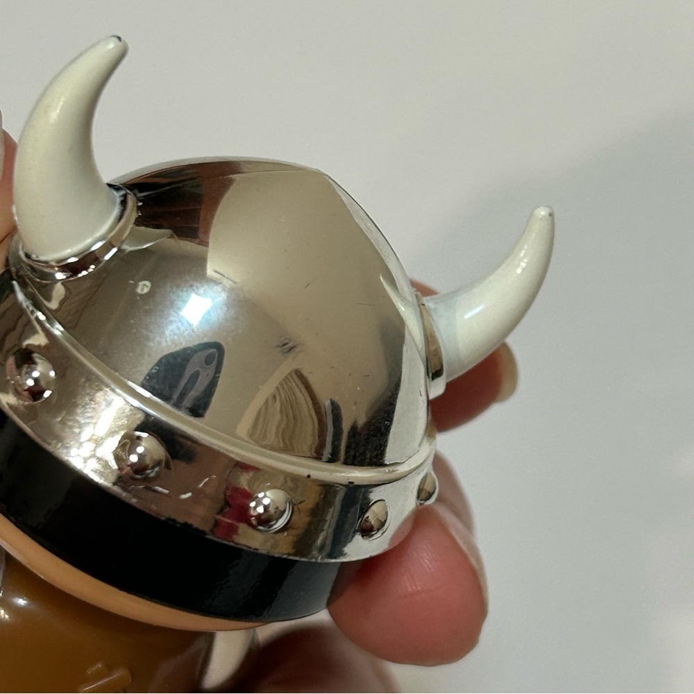 Ryan's World Series 3 Viking Ryan Figure - Picture 6 of 9